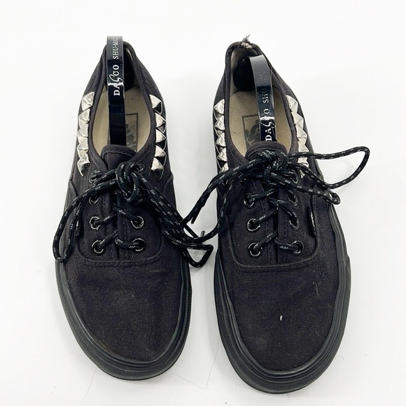 Vans Lace Up Studded Black Sneakers size 5 - Picture 2 of 10